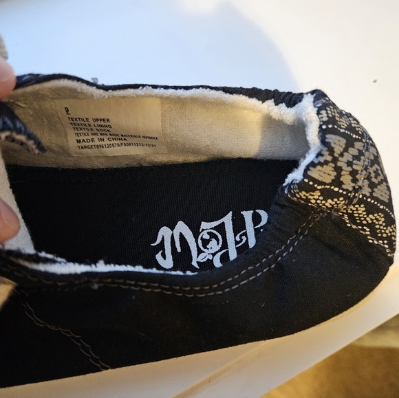 Womens Mad Love Black Canvas Sneakers - Picture 7 of 8